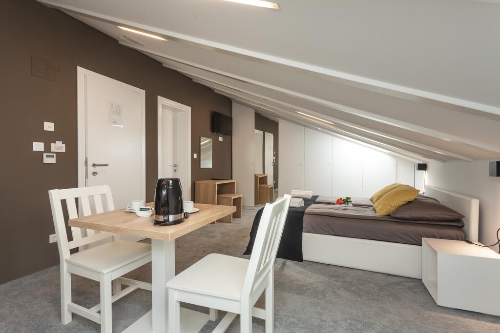 Villa Castrum Rovinj Bagian luar foto
